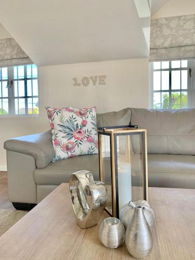 Anchor'S Rest Hotel Hermanus Bagian luar foto