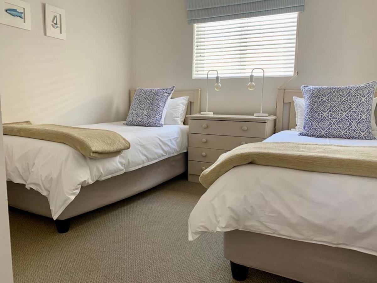Anchor'S Rest Hotel Hermanus Bagian luar foto