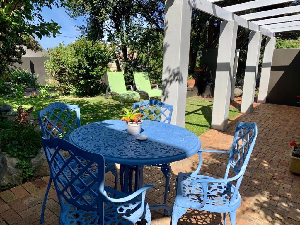 Anchor'S Rest Hotel Hermanus Bagian luar foto