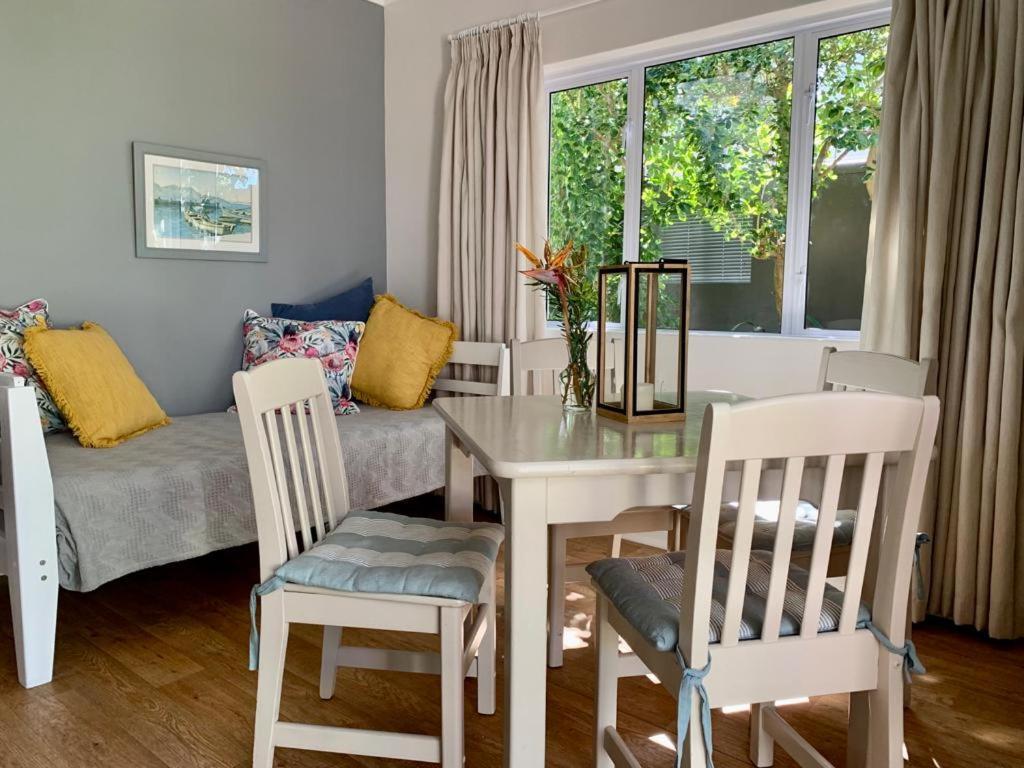 Anchor'S Rest Hotel Hermanus Bagian luar foto