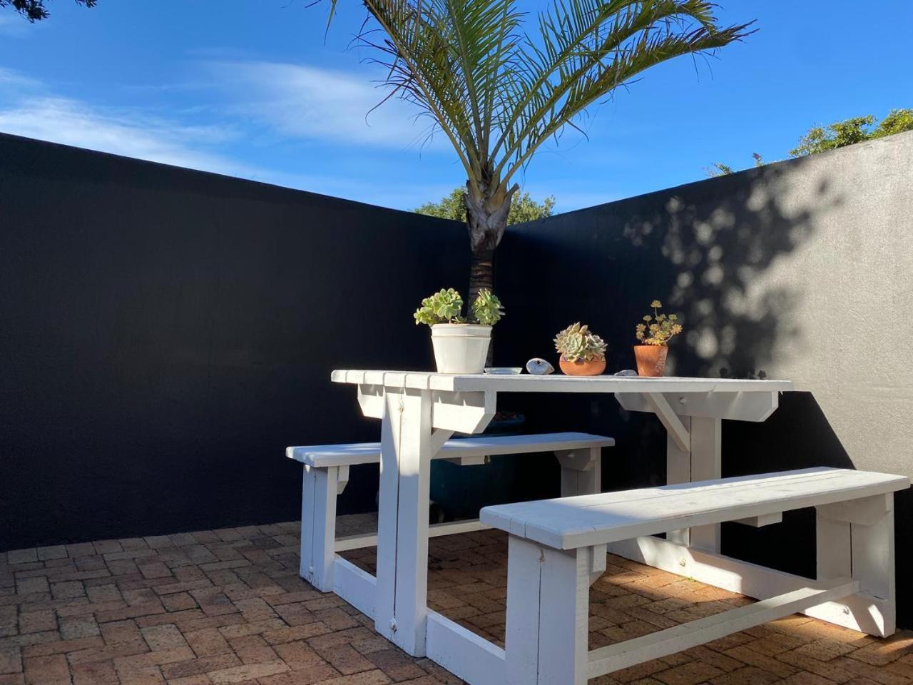 Anchor'S Rest Hotel Hermanus Bagian luar foto