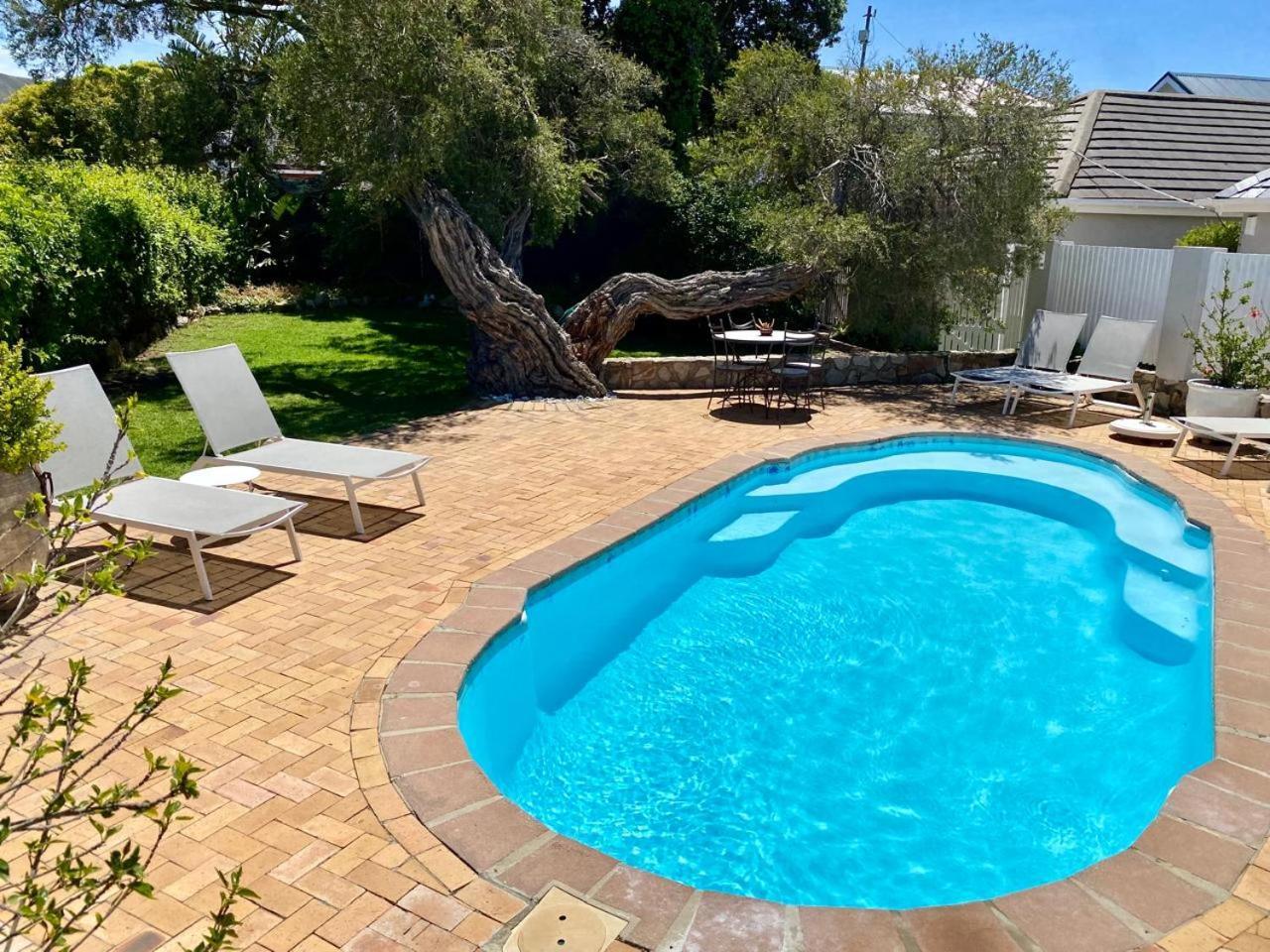 Anchor'S Rest Hotel Hermanus Bagian luar foto