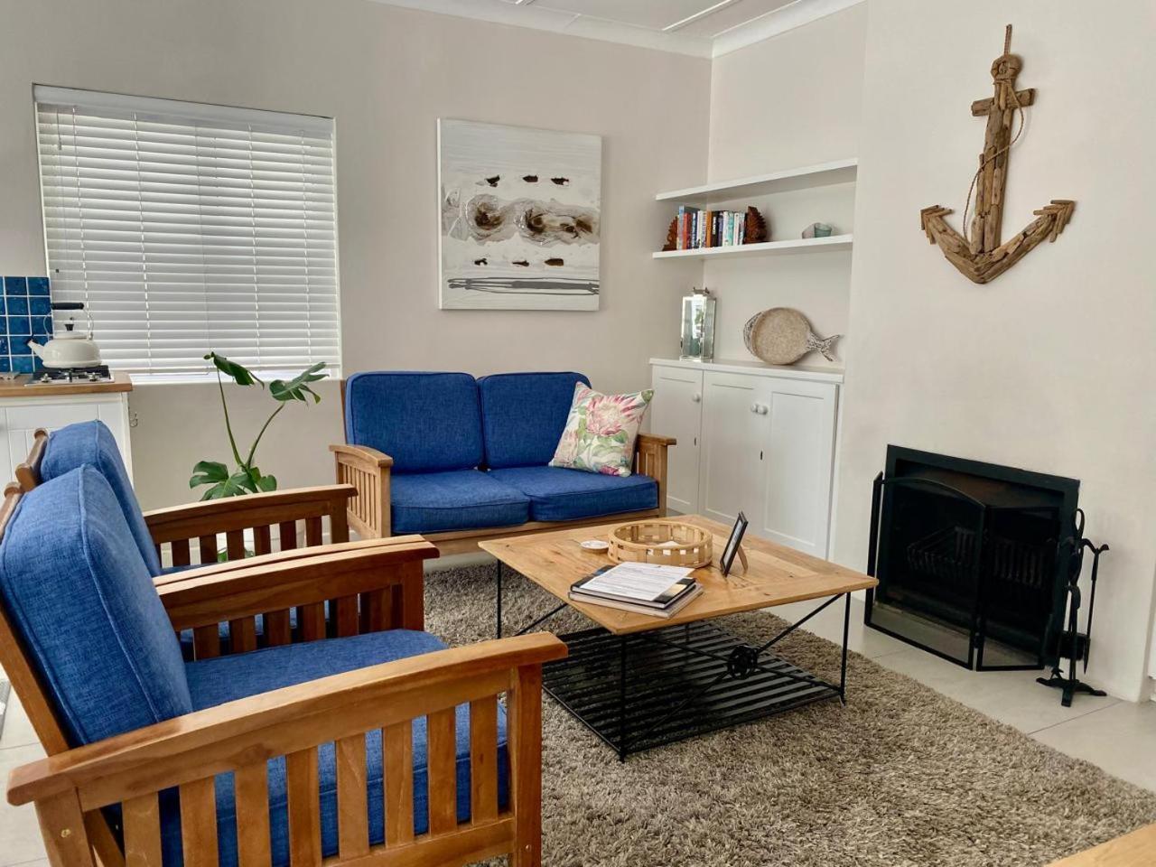 Anchor'S Rest Hotel Hermanus Bagian luar foto