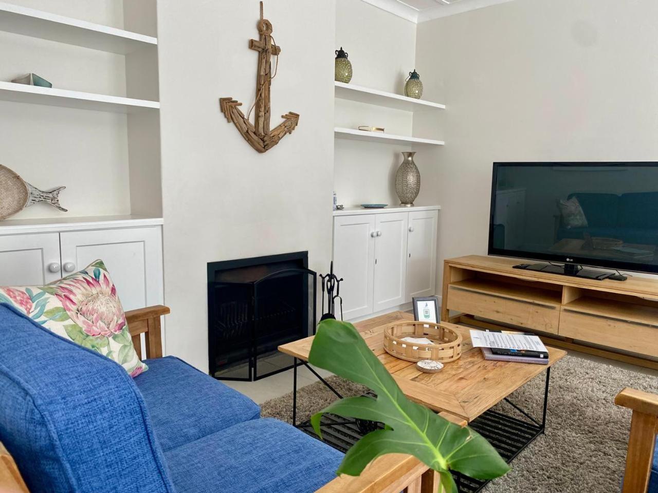 Anchor'S Rest Hotel Hermanus Bagian luar foto